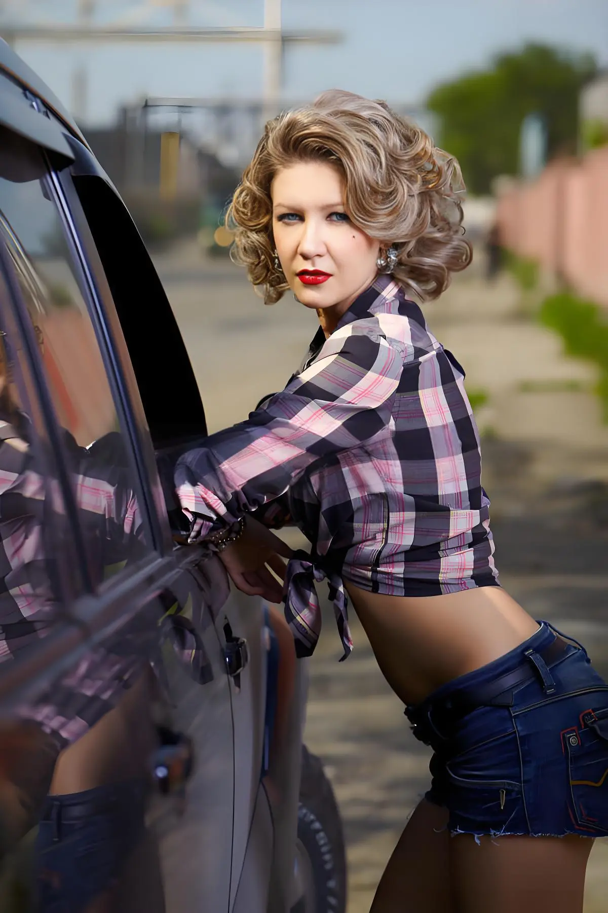 夏日搭车客HD高清在线观看-2025年最新伦理片-免费完整版无广告-未删减版资源下载