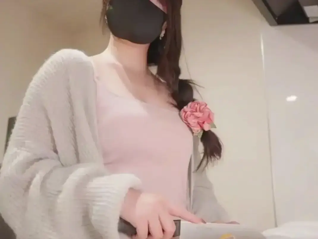 《台北娜娜Vlog全集》1080P高清无广告免费看-《台北娜娜》最新onlyfans作品合集-全系列完整未删减版-支持在线观看与夸克网盘下载