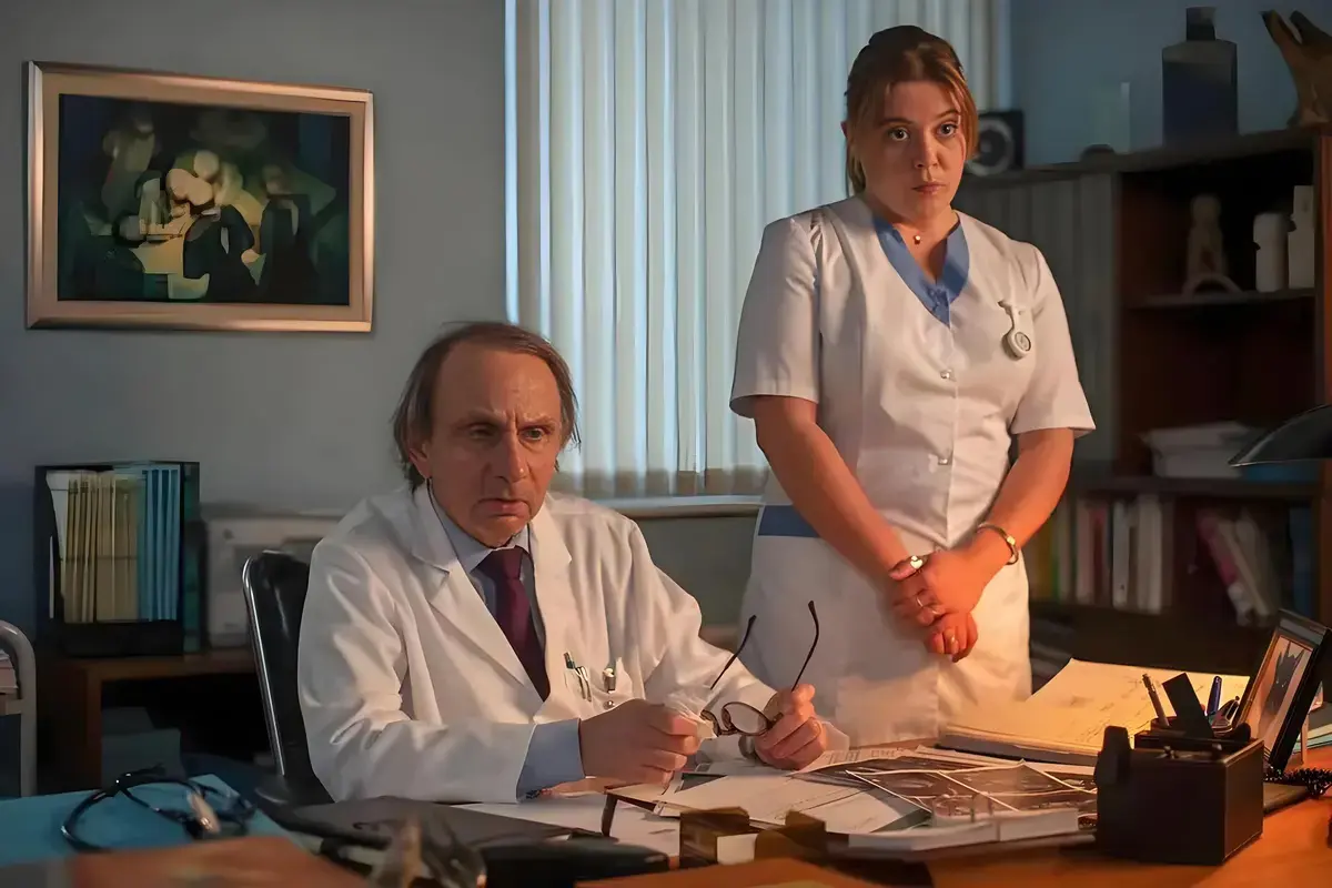 《顽劣医学生》完整版高清免费观看-意大利喜剧电影《顽劣医学生》在线播放1080P-无删减版HD中字资源