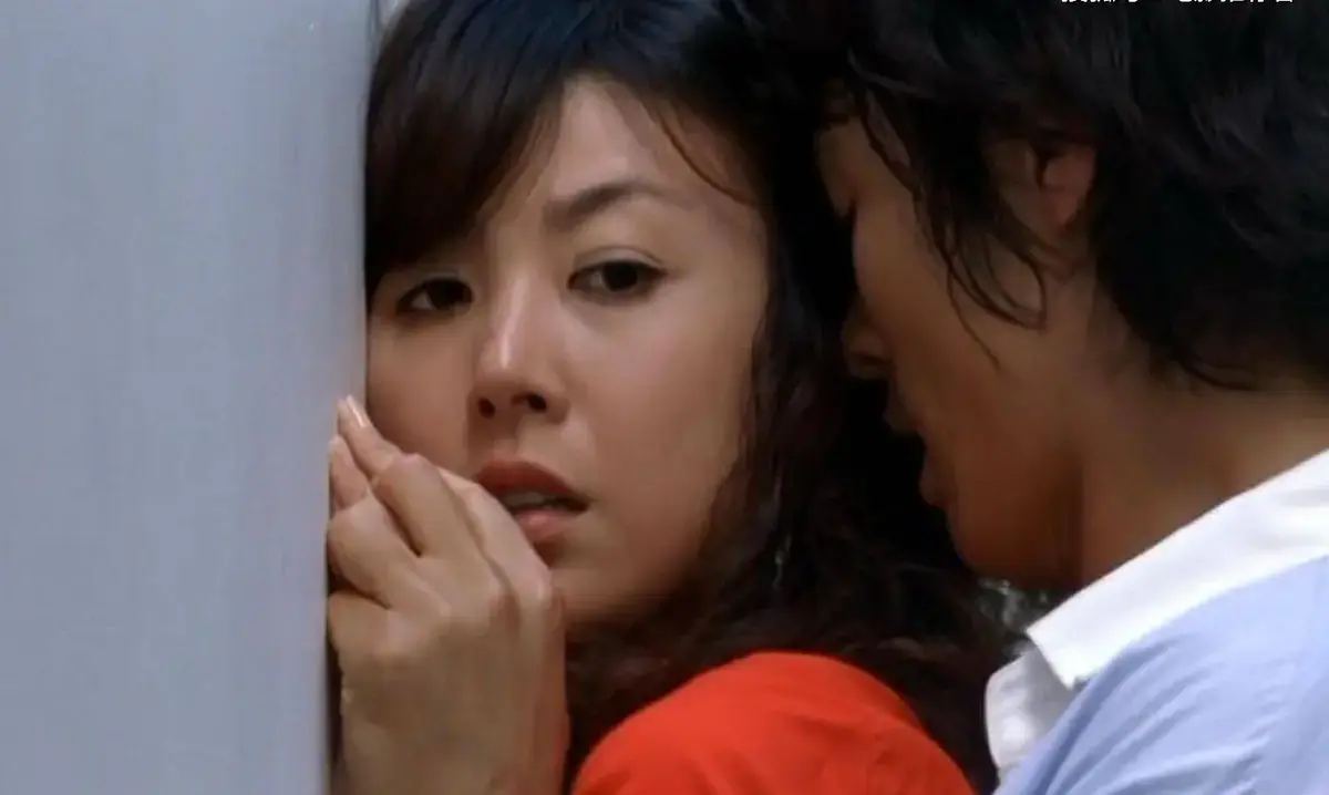 韩国电影《爱人》高清无删减完整版在线观看-《爱人》HD中字免费播放无广告-爱情片爱人全集网盘下载