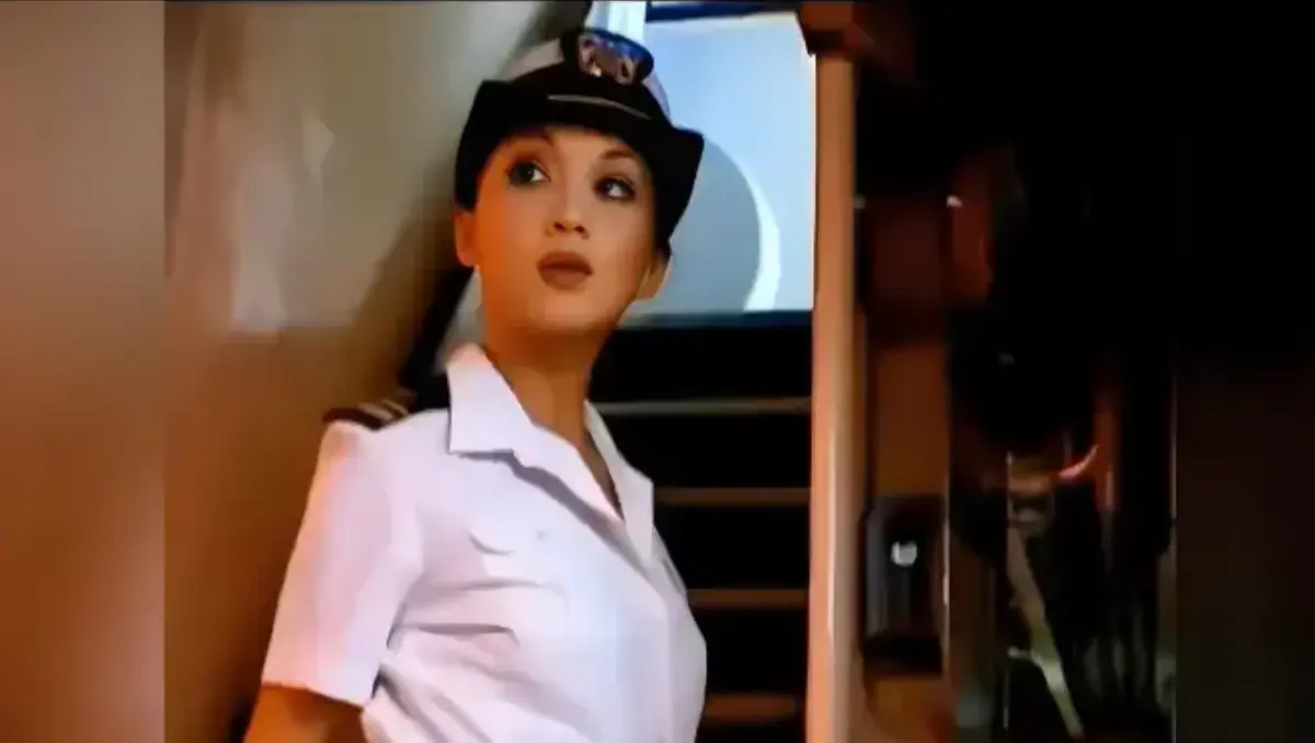 《军舰上的女兵》法国啄木鸟出品-军舰女兵3法版高清播放-免费观看完整版1080P