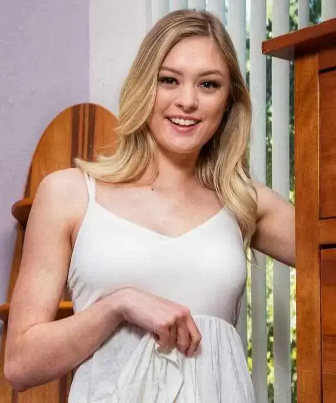 《ambermoore》1080P高清全集在线观看-满天星电影《ambermoore》未删减完整版-免费播放超清资源