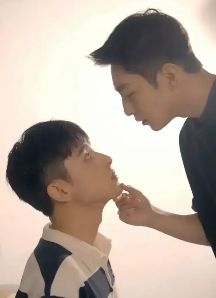 《懵动》61集全双男主高甜短剧-高清在线观看完整版-懵动全集资源免费播放-未删减版BL高糖短剧