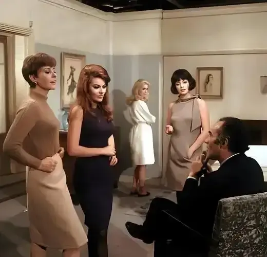 《俄罗斯女子学院》无删减全集播放 - 高清完整版免费观看 - 青春爱恋故事无广告流畅