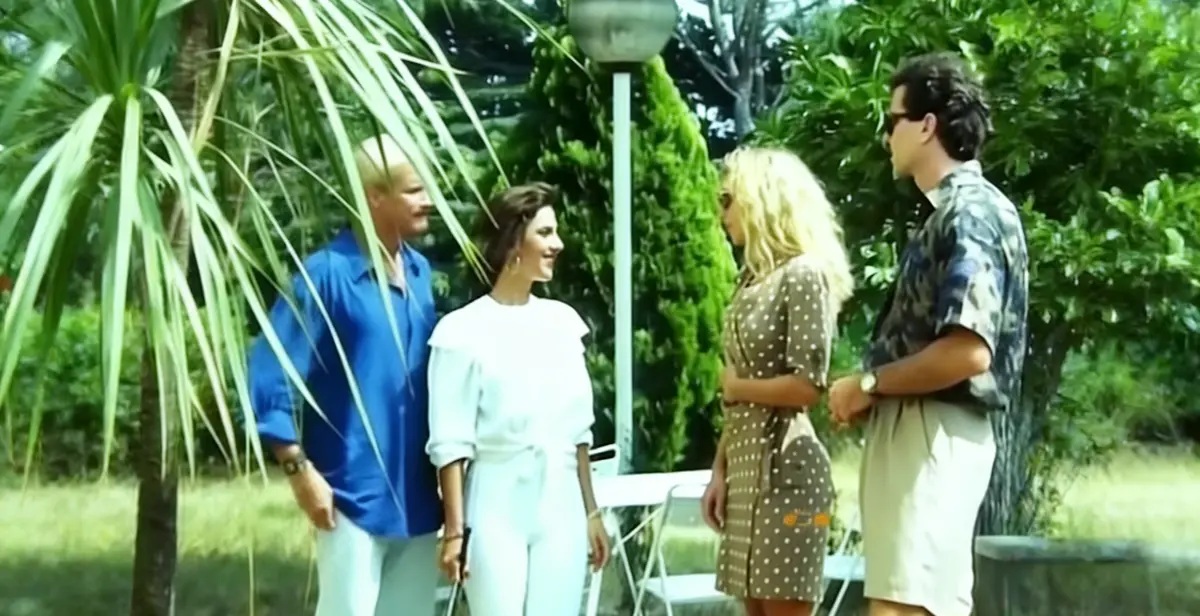 《热浪中的赛伦》未删减全集意大利现象级电影-中文版本HD高清播放-纯净界面无广告干扰-官方精准字幕情感传递