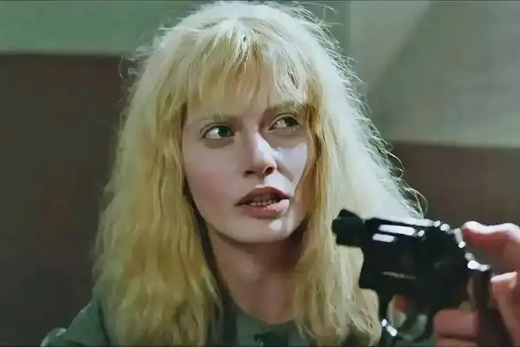 法国电影《女子监狱》完整版高清在线看-犯罪剧情片《女子监狱》未删减全集免费观看-无广告1080P资源