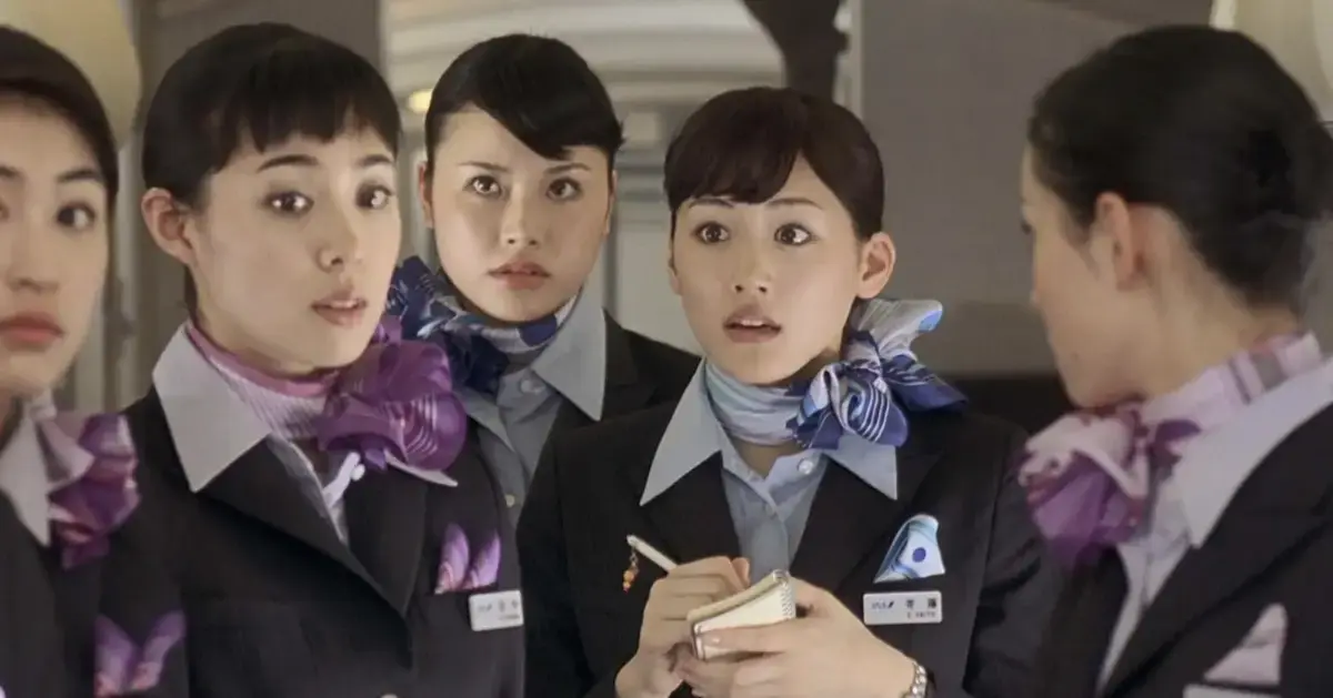 《空姐丑闻》导演剪辑完整版在线播放-日本剧情片《空姐丑闻》HD超清无广告观看-蓝光未删减版网盘资源下载