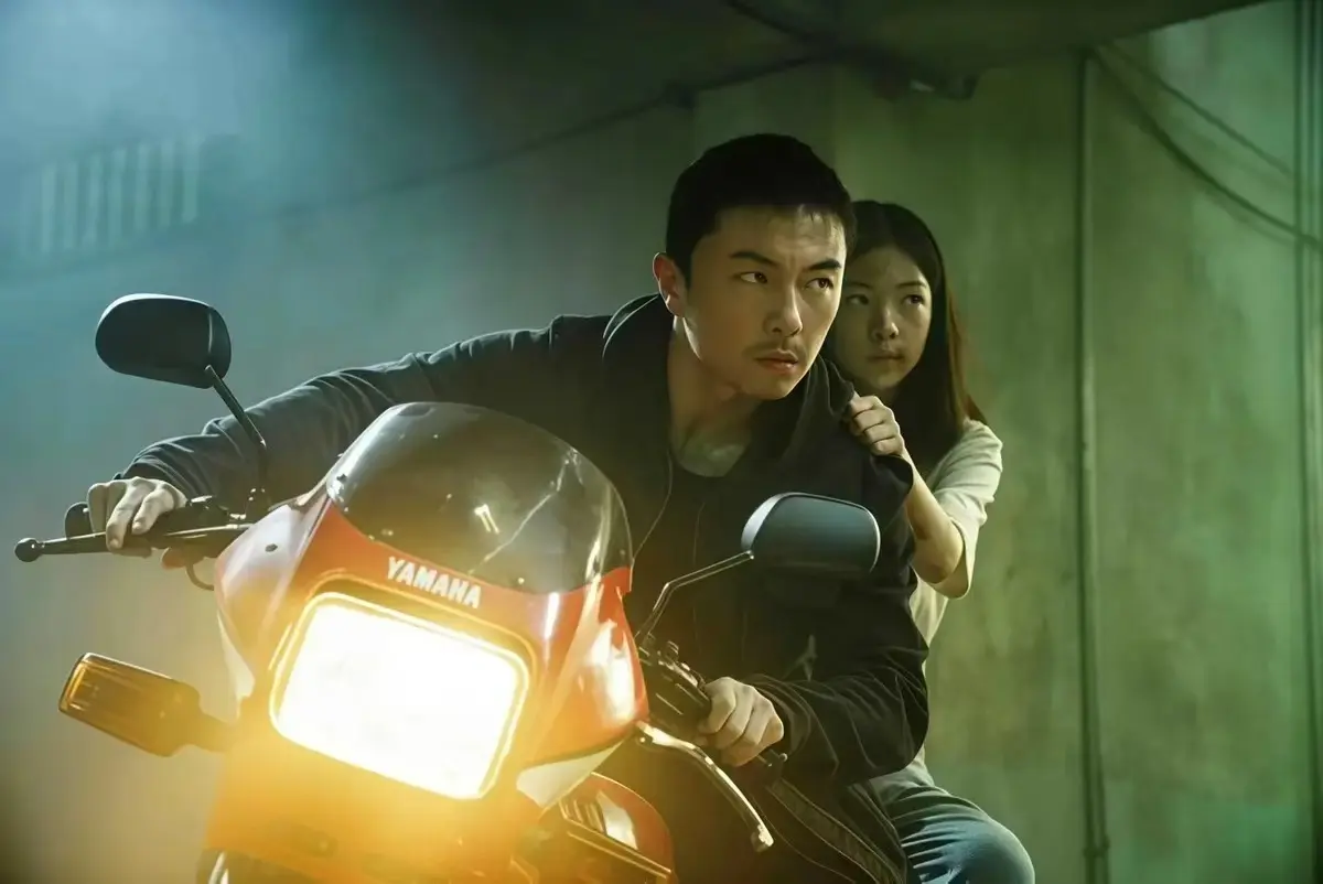 2026香港电影《火遮眼》HD高清中字免费在线观看-谢苗主演《火遮眼》无删减完整版播放-夸克迅雷网盘下载通道