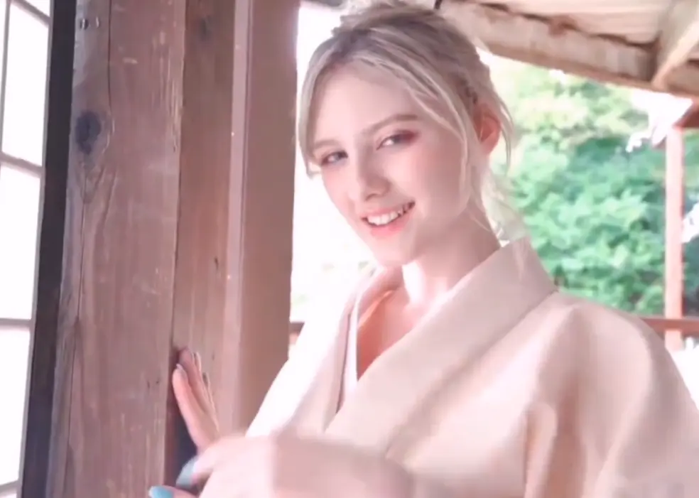 《少女忠诚》1080P高清无删减版在线观看-《少女忠诚》麦乐迪·马克斯电影全集-免费无广告播放