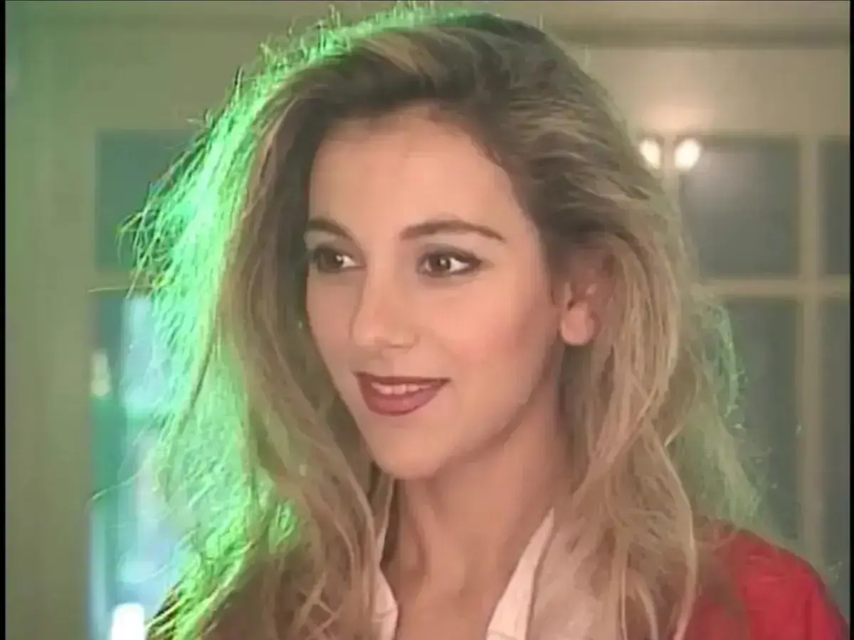 赛伦selen未删减HD高清在线观看-《赛伦selen》意大利电影免费播放全集-中字完整版迅雷百度云下载